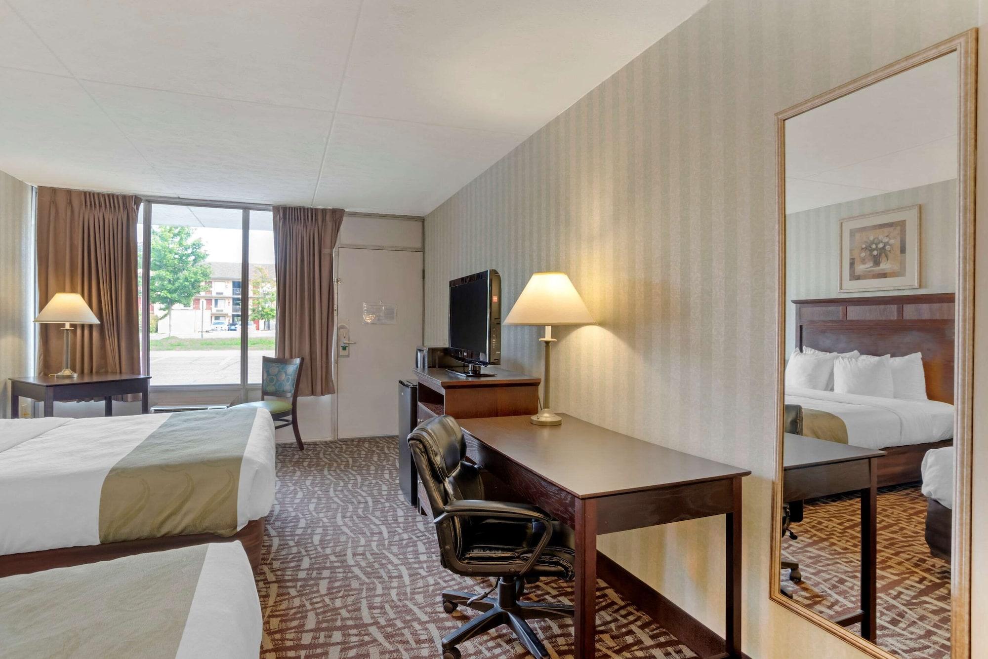 Quality Inn Fredericksburg Near Historic Downtown Exteriör bild