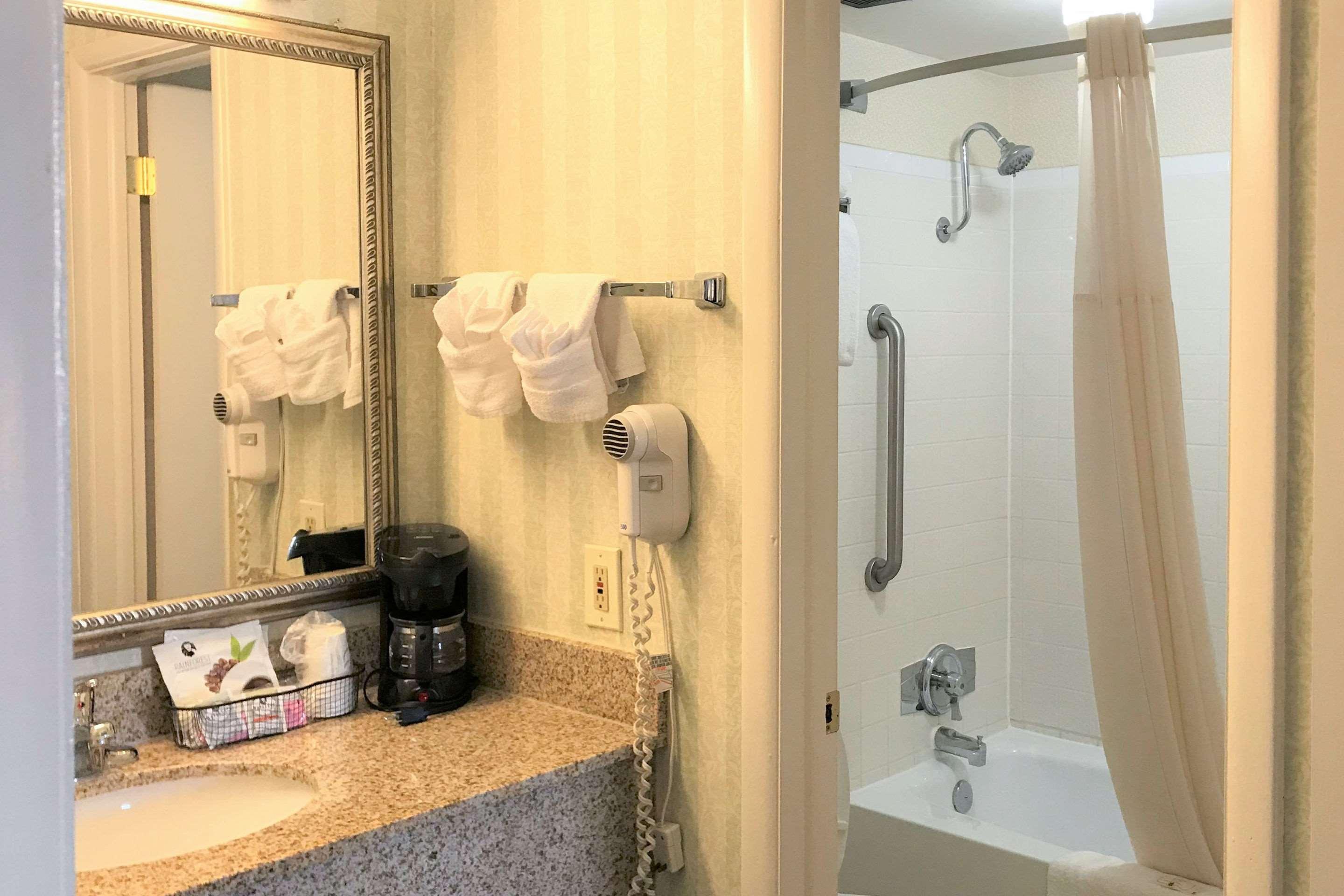 Quality Inn Fredericksburg Near Historic Downtown Exteriör bild