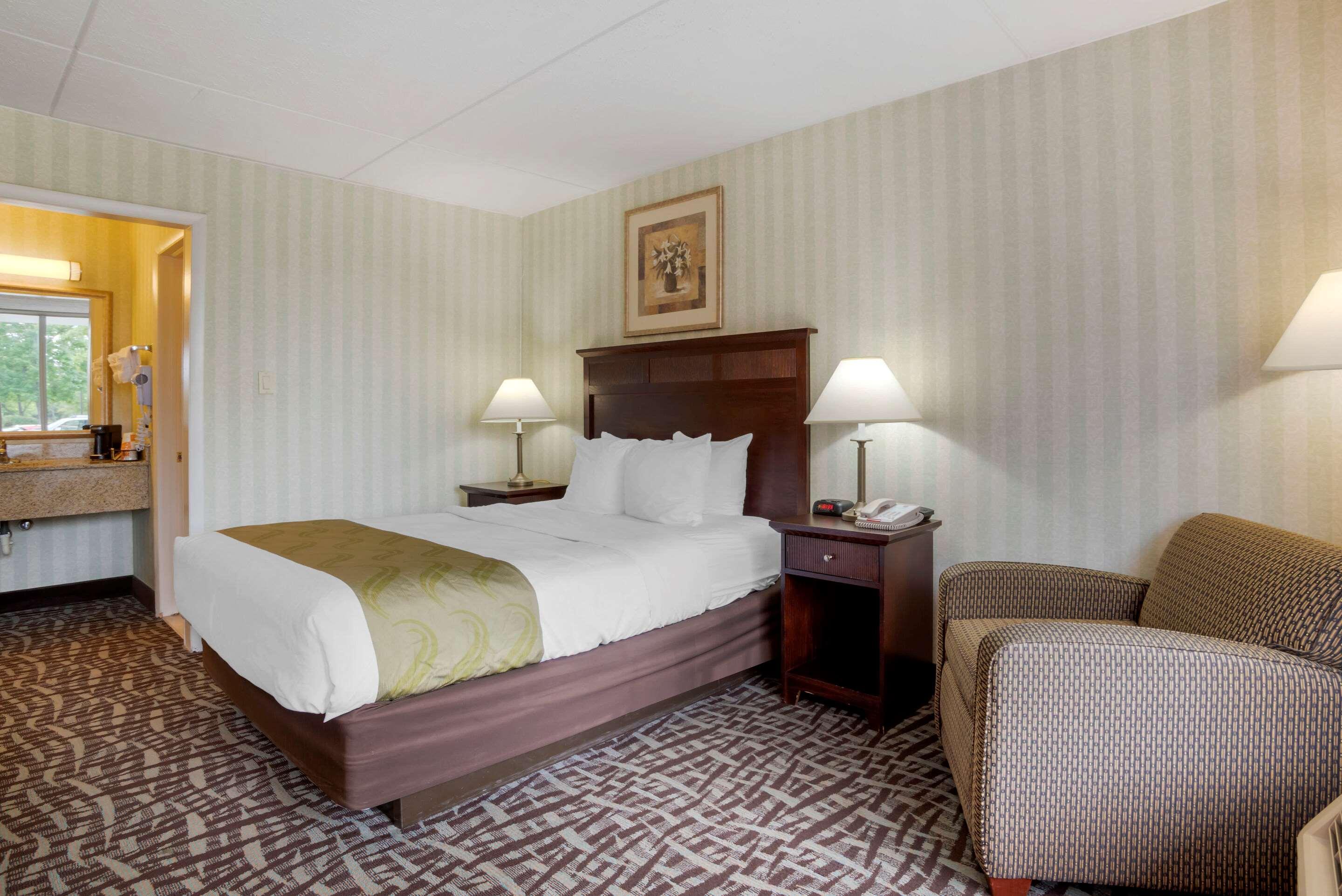 Quality Inn Fredericksburg Near Historic Downtown Exteriör bild