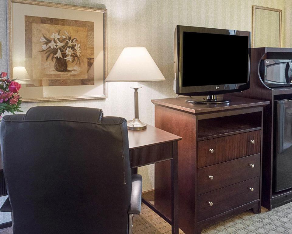 Quality Inn Fredericksburg Near Historic Downtown Exteriör bild