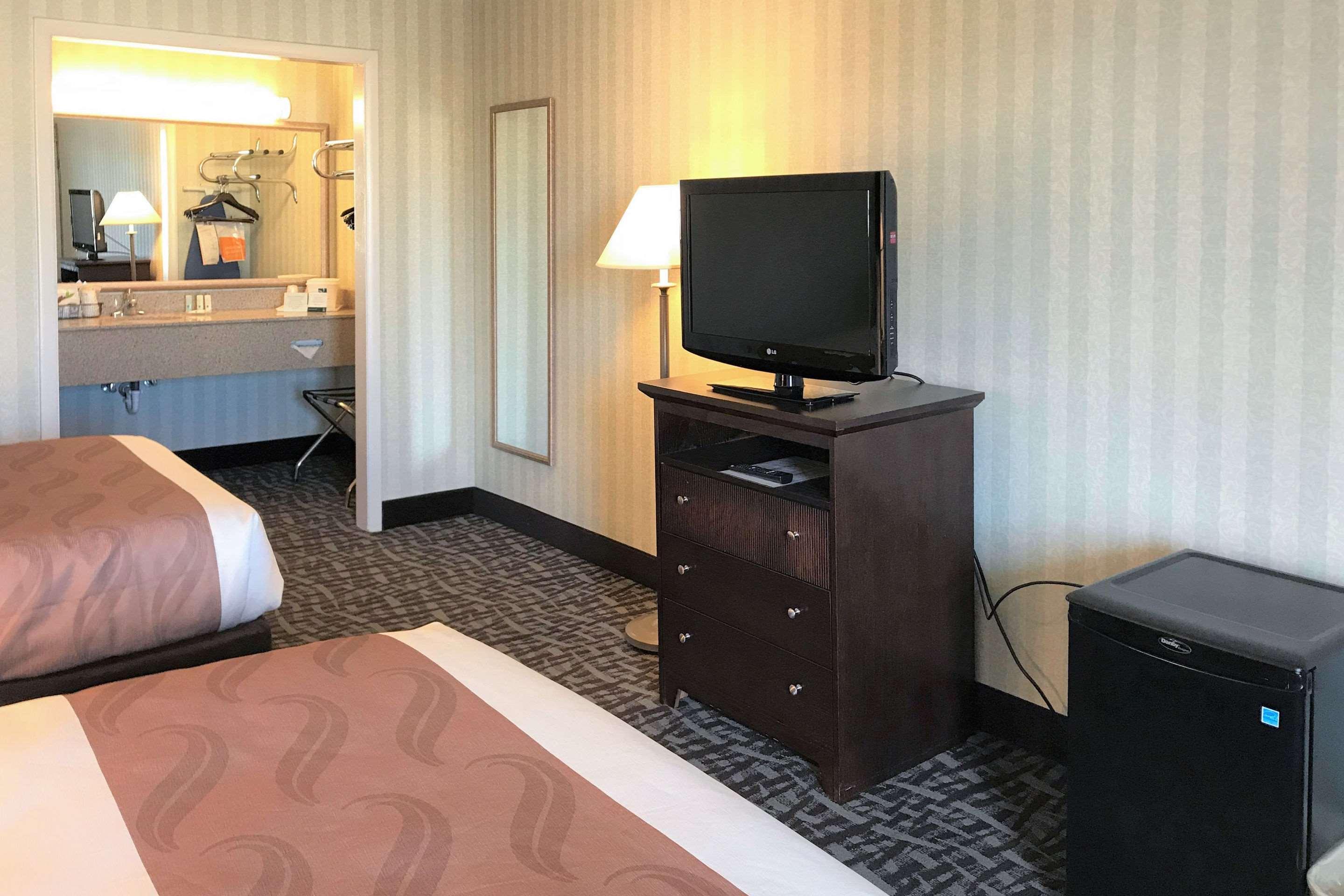 Quality Inn Fredericksburg Near Historic Downtown Exteriör bild
