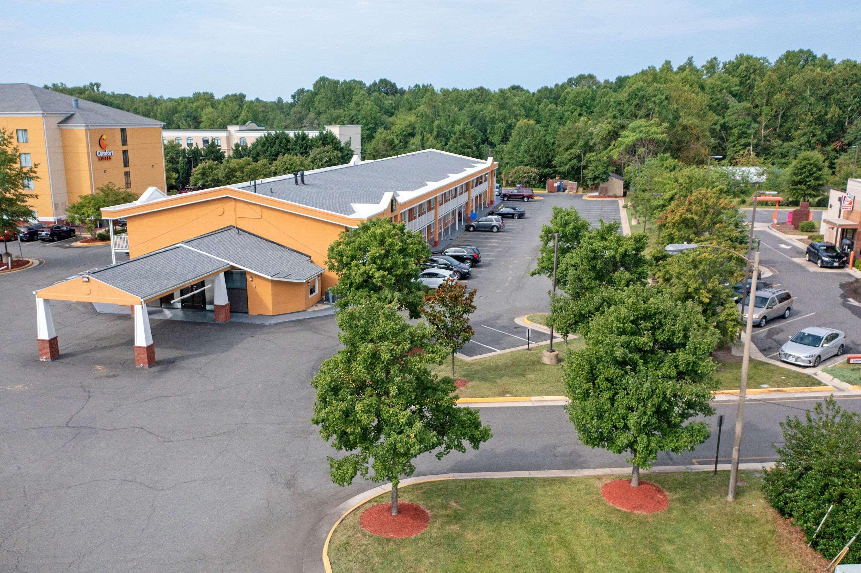 Quality Inn Fredericksburg Near Historic Downtown Exteriör bild