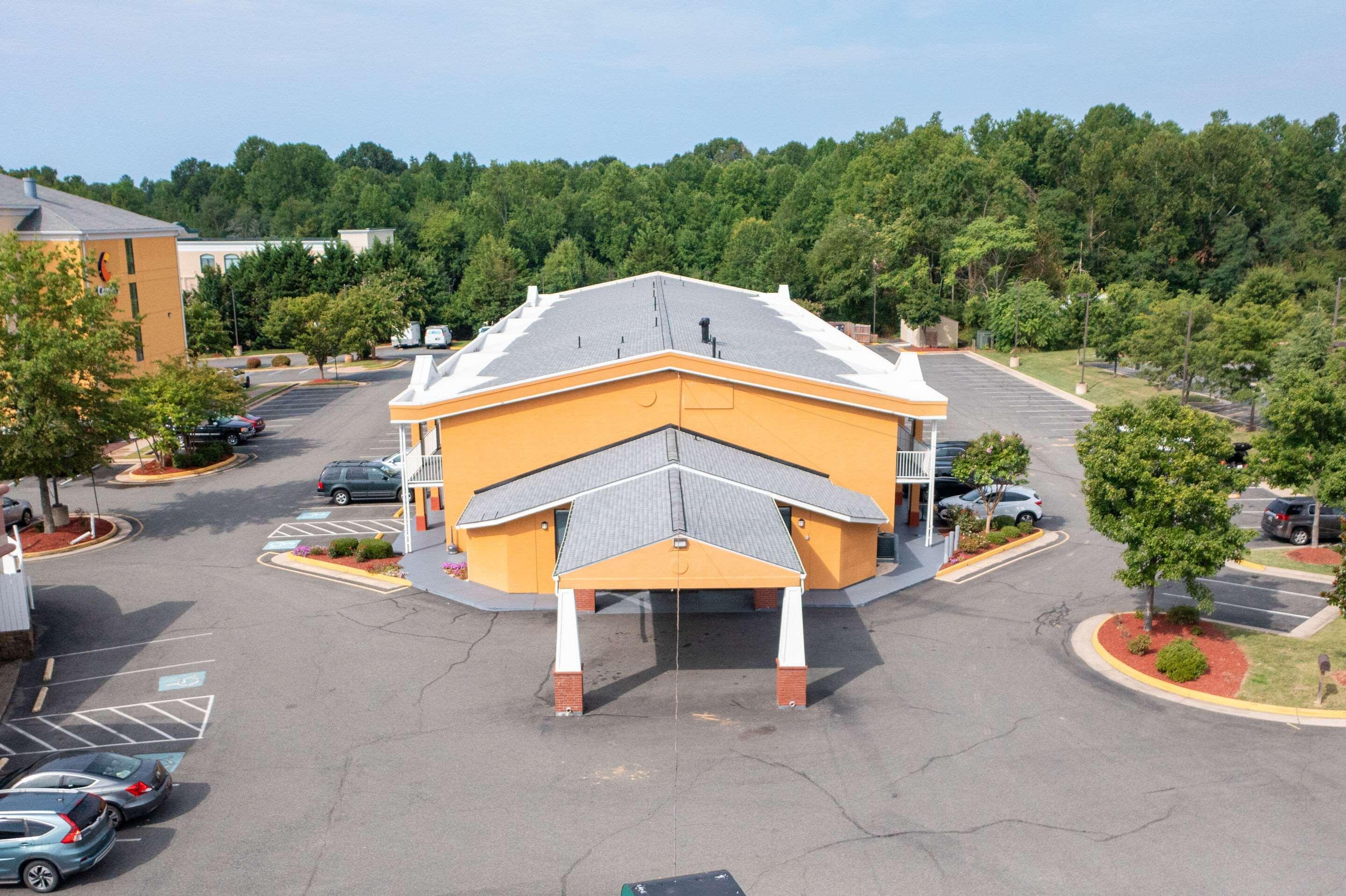 Quality Inn Fredericksburg Near Historic Downtown Exteriör bild