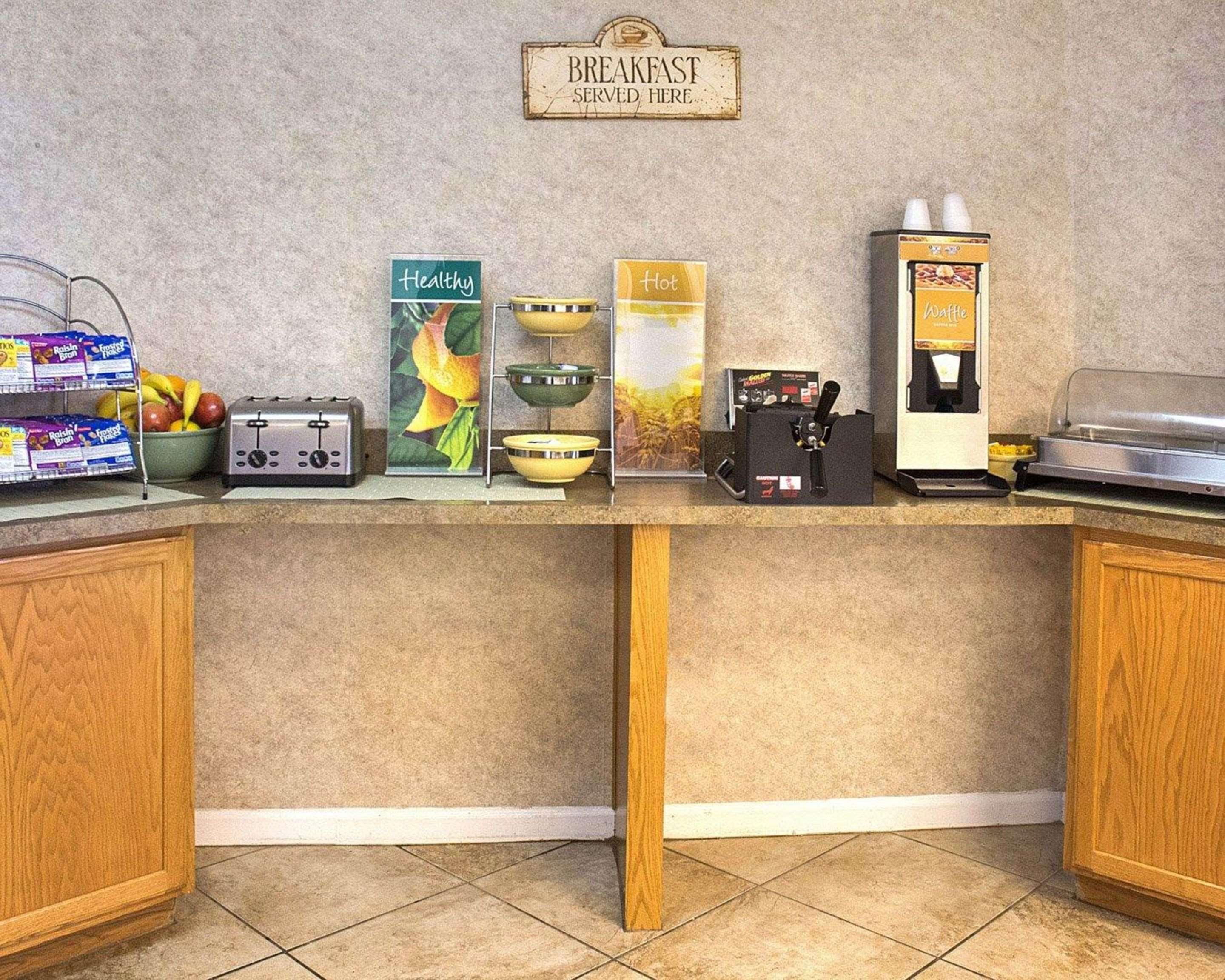 Quality Inn Fredericksburg Near Historic Downtown Exteriör bild